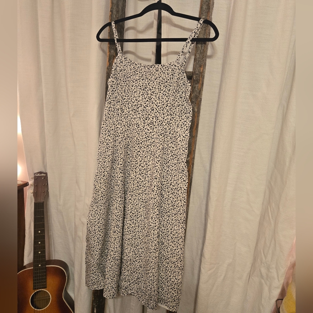 Navy Blue and White Floral Gap Dress
